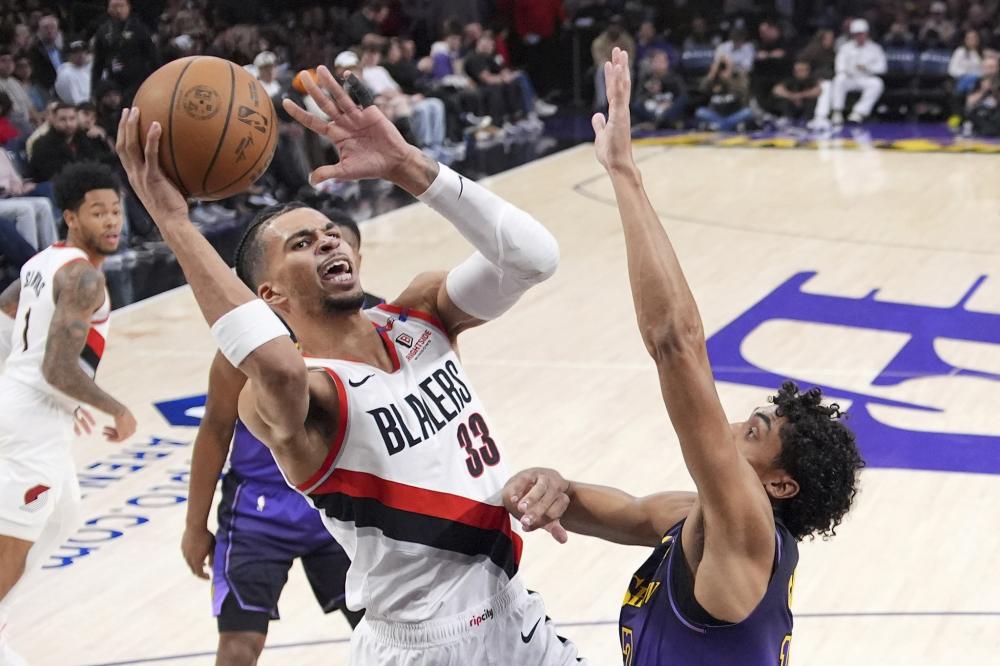 对年轻球员 对年轻球员